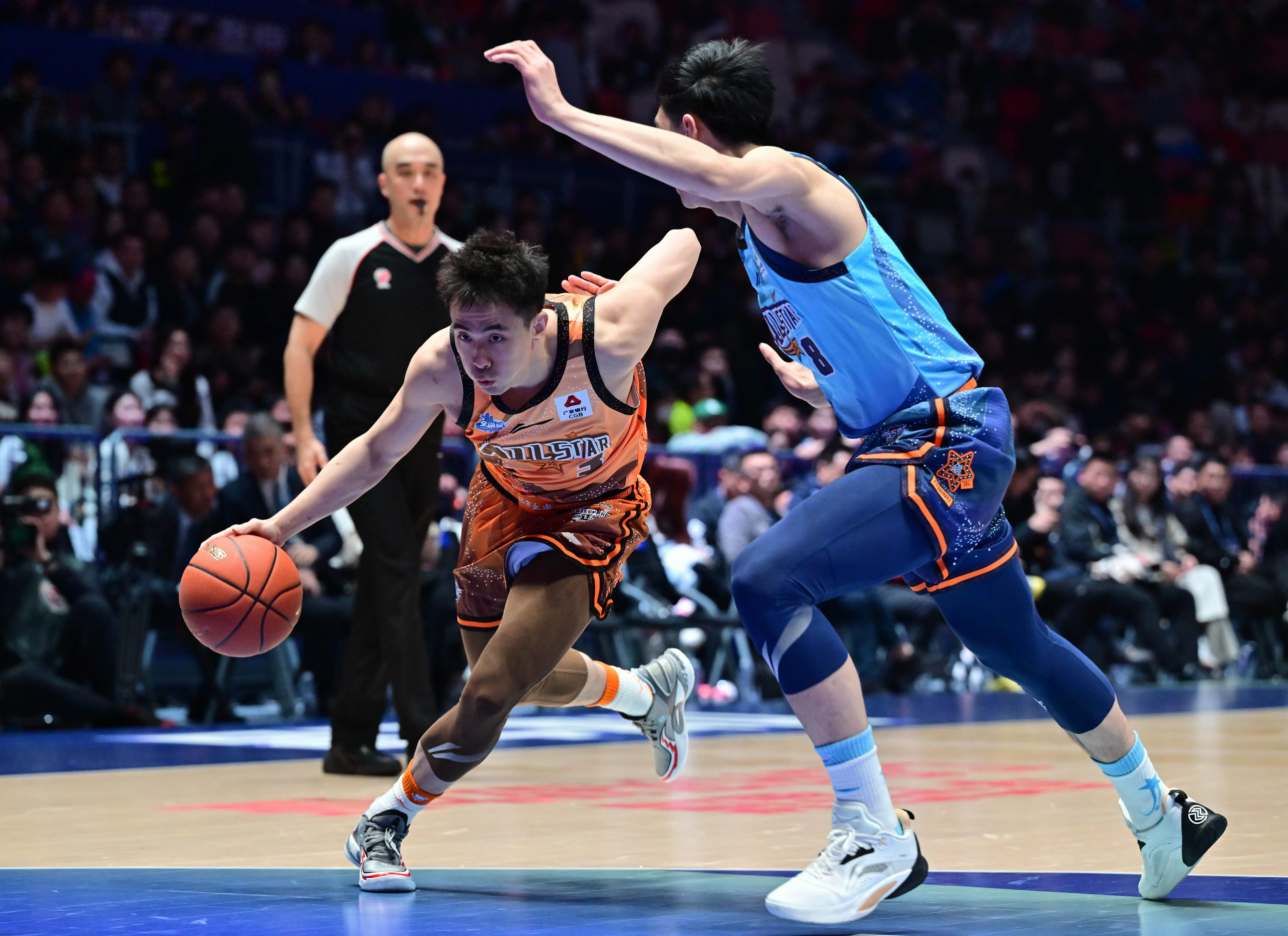 关于刚刚！今夜孟菲斯灰熊调整名单以备德国杯广厦男篮加时末段回应争议，姆巴佩连续五场比赛得分超过大胜的信息